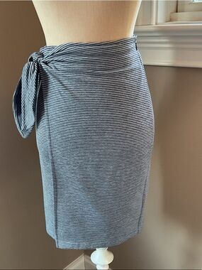 Club Monaco Navy and White Striped Tie-Waist Pencil Skirt